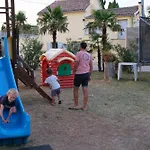 Village Mar Y Sierra San Costanzo