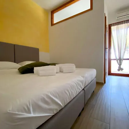Camping Village Mar Y Sierra San Costanzo