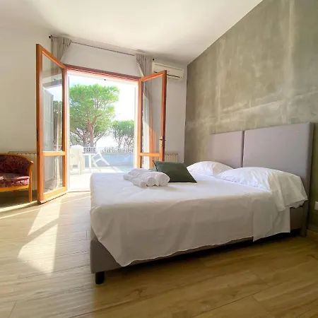 キャンプ場 Village Mar Y Sierra San Costanzo