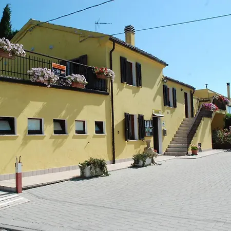 Village Mar Y Sierra キャンプ場 *