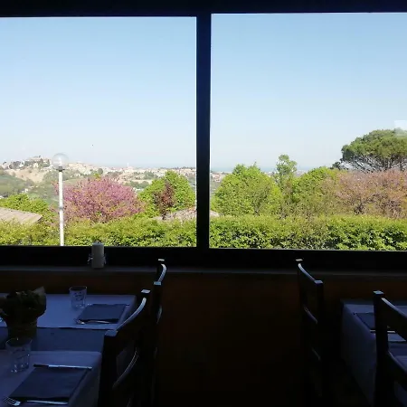 Village Mar Y Sierra * San Costanzo