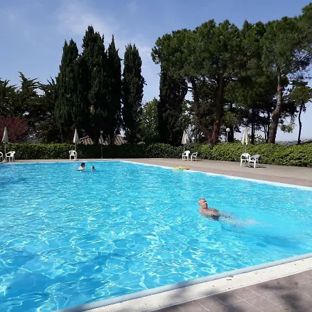Camping Village Mar Y Sierra San Costanzo