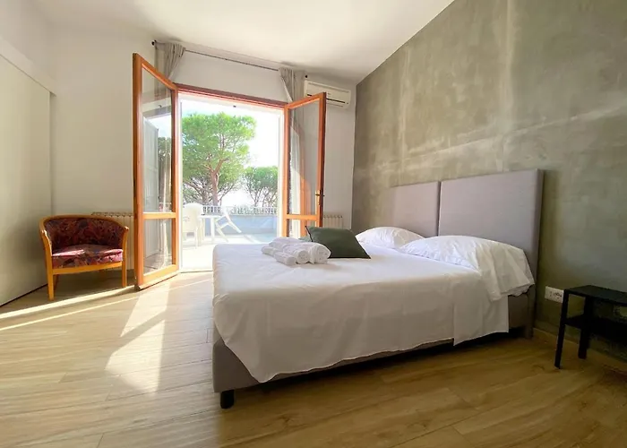 Κάμπινγκ Village Mar Y Sierra San Costanzo