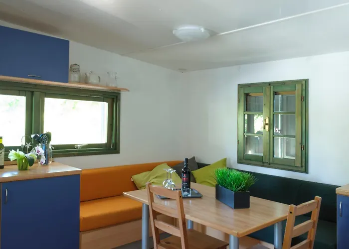 Κάμπινγκ Village Mar Y Sierra San Costanzo