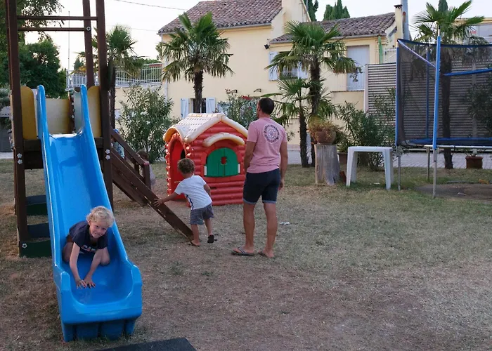 Village Mar Y Sierra San Costanzo