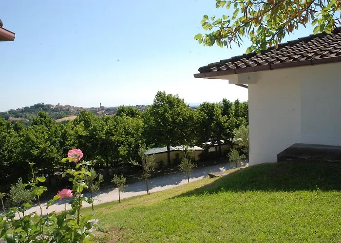 Village Mar Y Sierra * San Costanzo