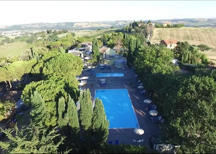 Κάμπινγκ Village Mar Y Sierra San Costanzo