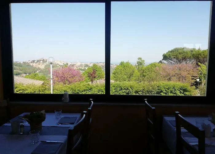 Village Mar Y Sierra * San Costanzo