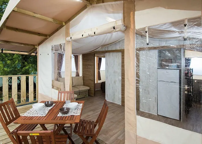 Κάμπινγκ Village Mar Y Sierra *